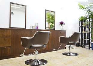 Cut Lounge Brosのサロンコンセプトは美しいスタイル、かっこいいスタイルを作るためにはお客さまの髪のコンディションから整えていくこと。